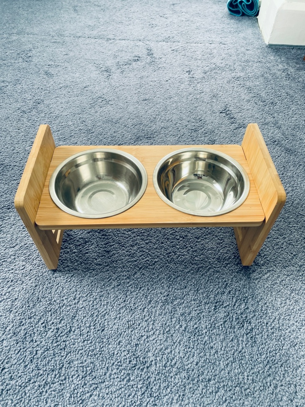 Elevated Pet feeder - Stainless Steel Inserts